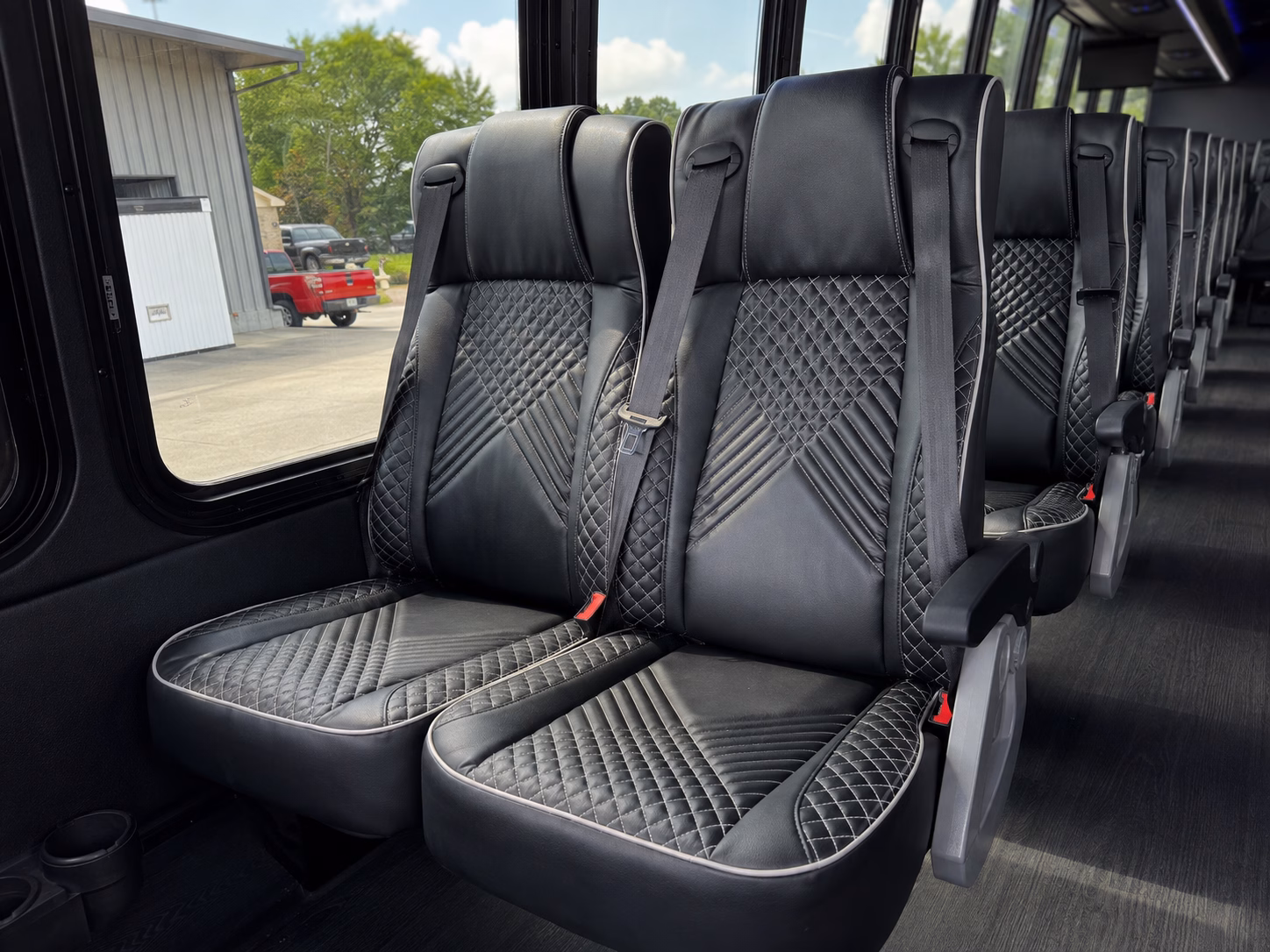 cincinnati charter bus
