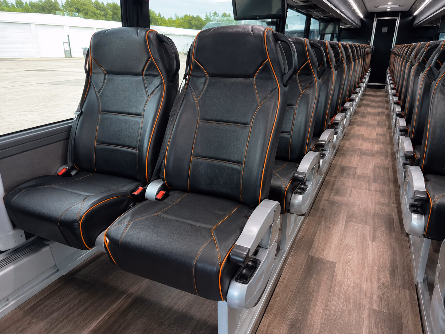 cincinnati stress free transportation for your cincinnati wedding