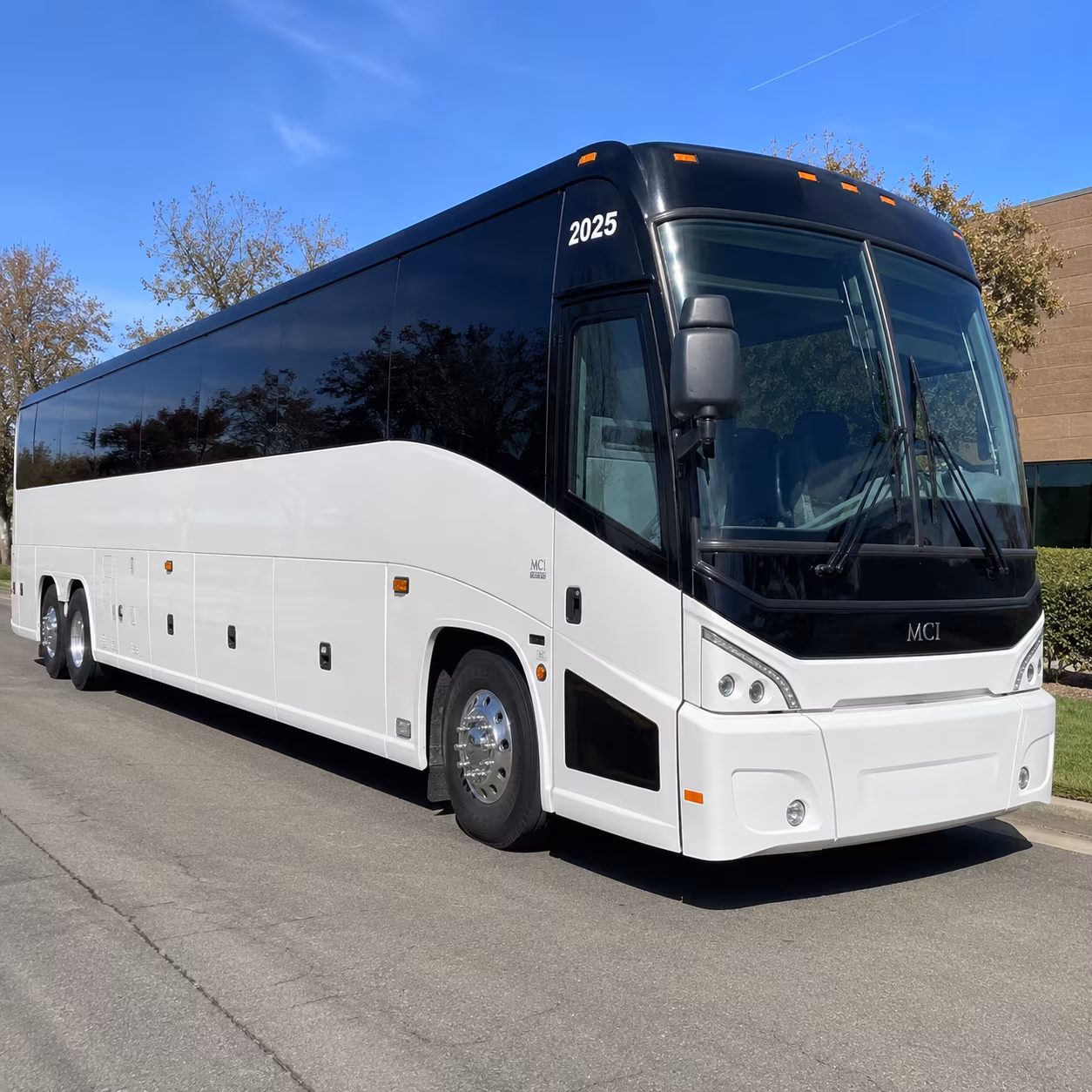 getting to caesar creek state park and wegerzyn gardens is easy with a charter bus