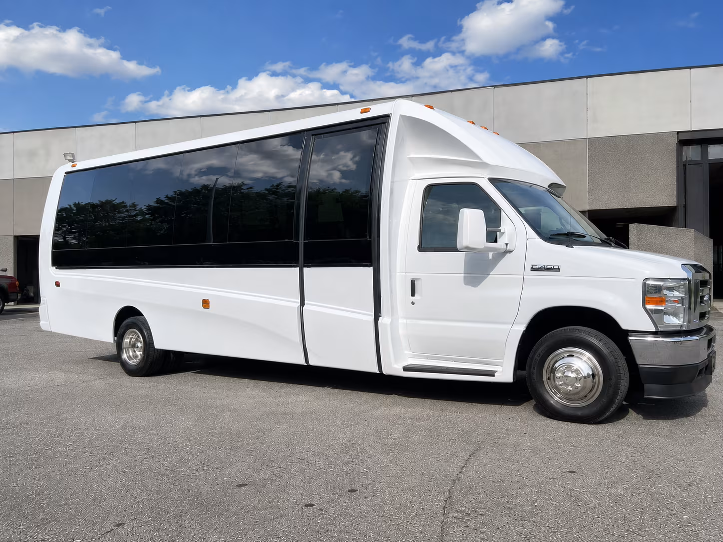 shuttle wedding guests between the fairfield commons hotel cluster and your venue