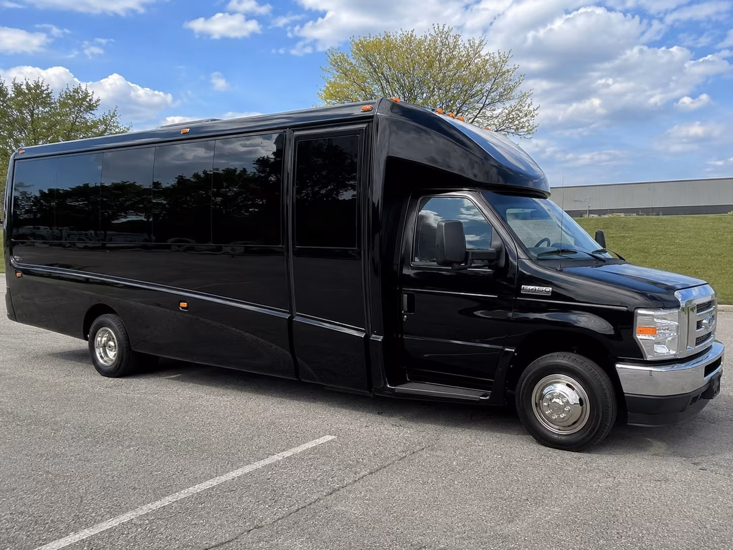 wright state raiders games at the nutter center are easy with a bus